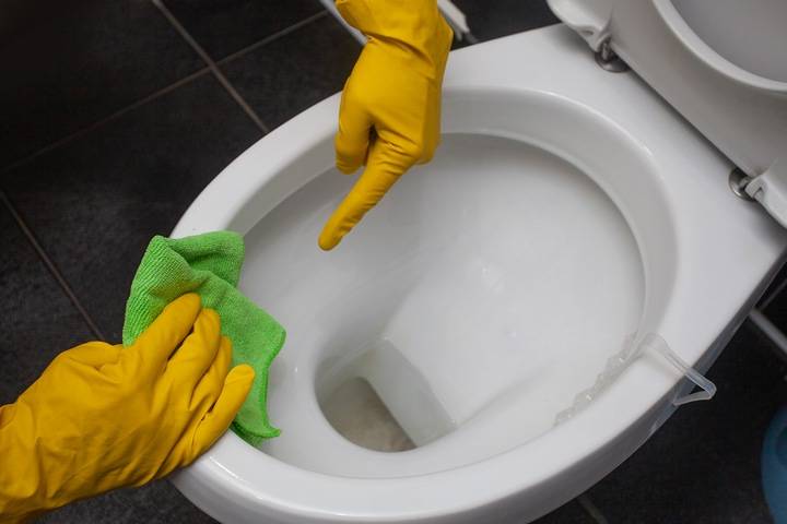 5 Reasons Your Toilet Keeps Clogging