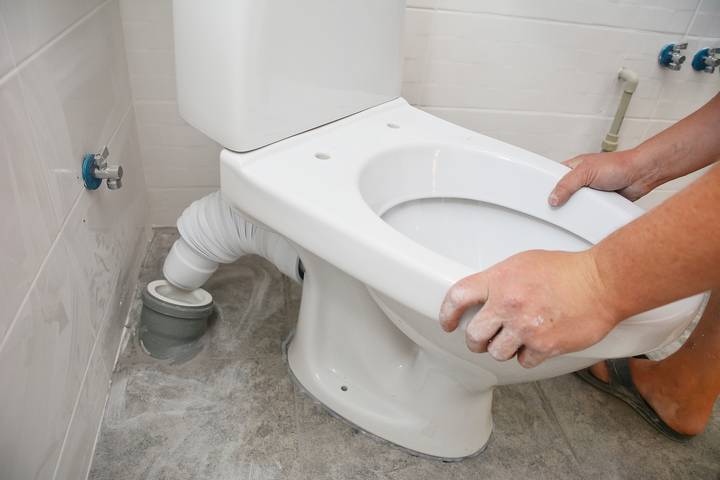 The sewer line may cause the toilet clogging for no reason.